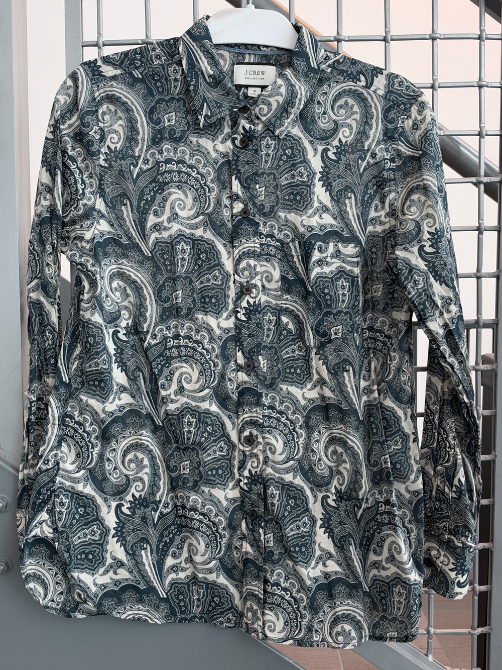 J. Crew Women’s Paisley Button-Down Shirt in Navy and White Size 8